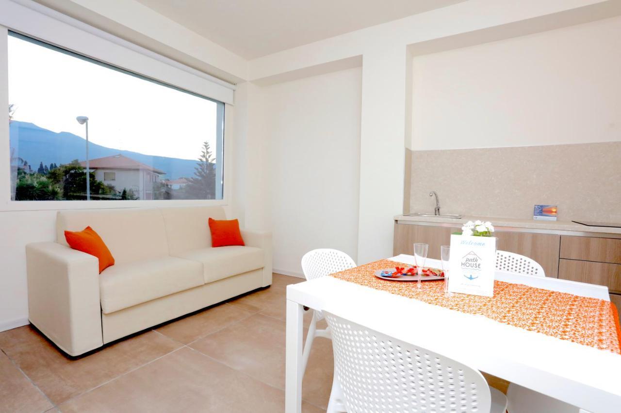 Апарт отель Path House - Etna & Sea View Рипосто Экстерьер фото
