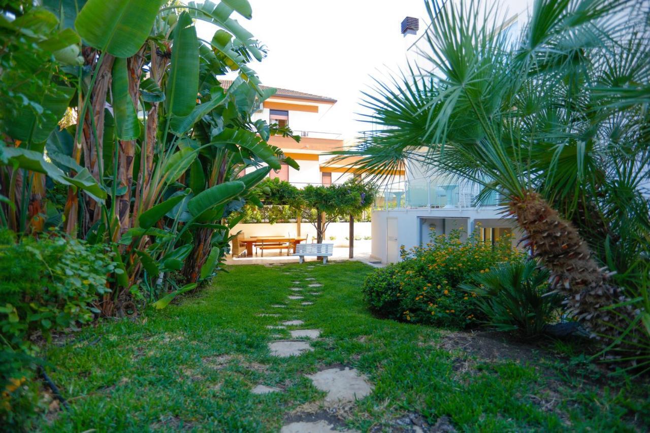 Апарт отель Path House - Etna & Sea View Рипосто Экстерьер фото